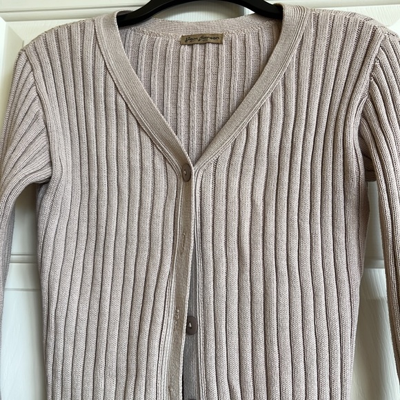 Rem Garson sweater NWOT - Picture 3 of 11